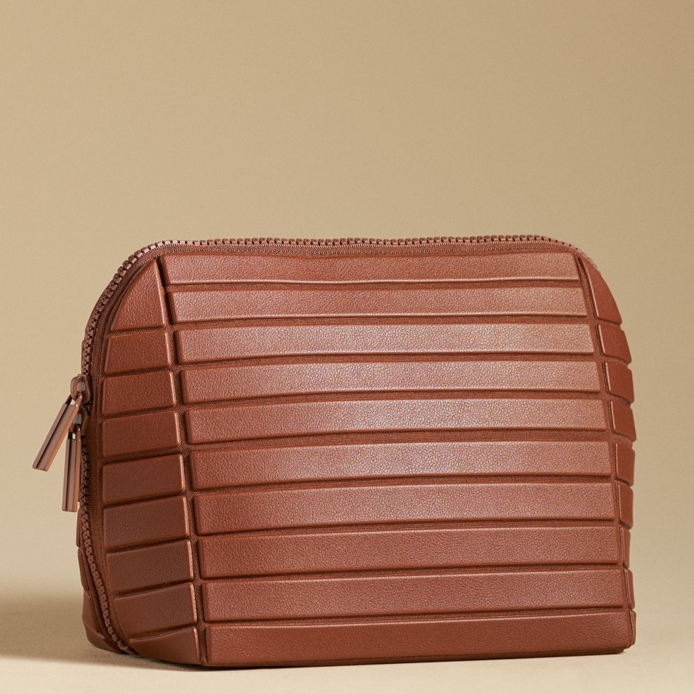 Parallelle Medium Traveller Bag